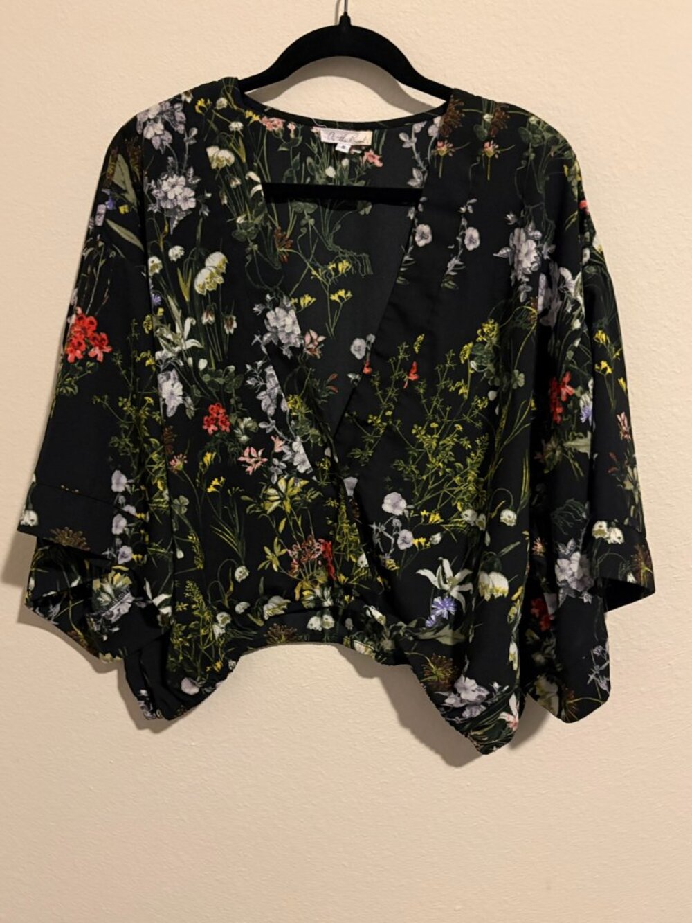 Audrey 3+1 Black Botanical Floral Wrap Kimono Blouse S